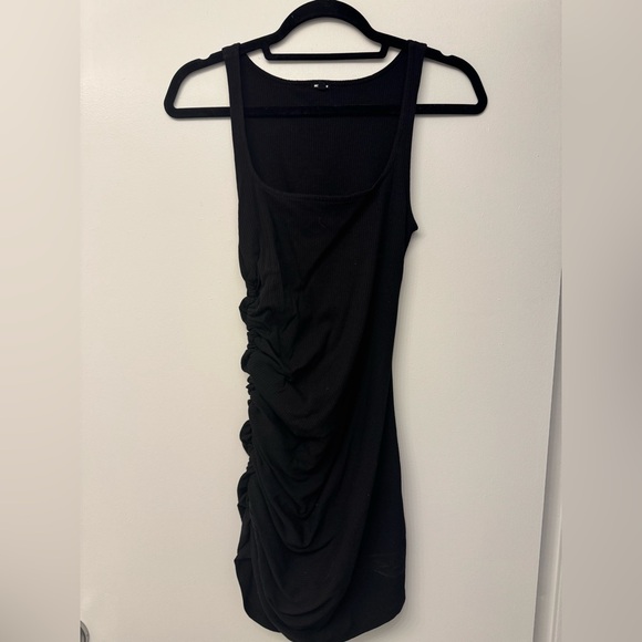 Monrow | Ribbed Mini Dress NEW - Picture 3 of 7